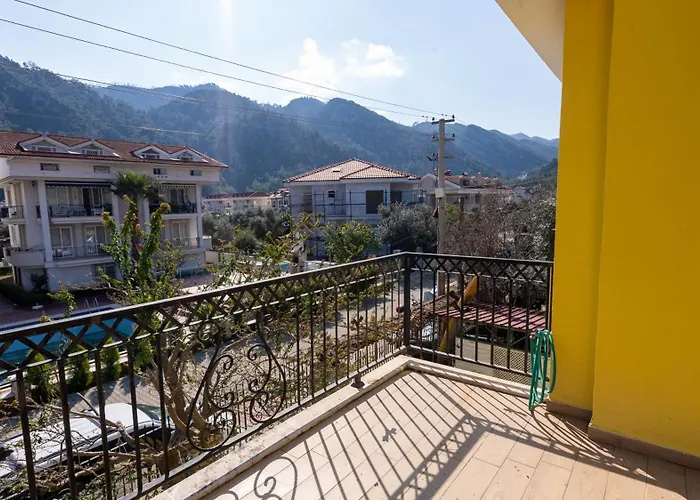 Zuzu Marmaris Daily Weekly Βίλα İcmeler